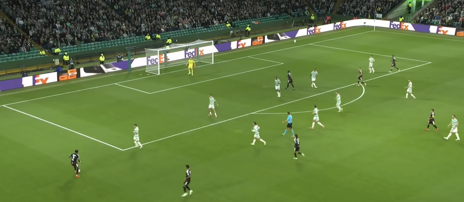LASK shift into a 4-3-3 in the final phase